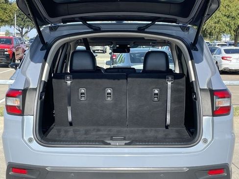 Certified 2024 Honda Pilot Touring image 31