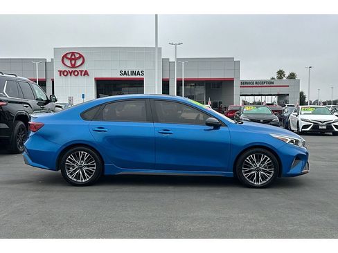 Used 2023 Kia Forte GT-Line w/ GT-Line Premium Package FWD image 3
