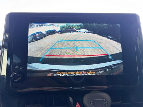 Used 2024 Toyota Corolla LE FWD image 32