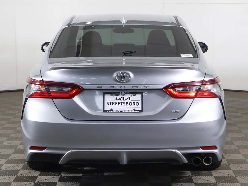 Used 2022 Toyota Camry SE FWD image 8