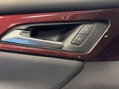 New 2026 Chevrolet Traverse Z71 w/ LPO, Floor Liner Package image 29