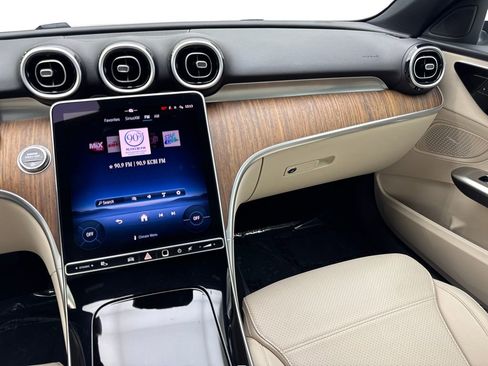 Used 2025 Mercedes-Benz C 300 Sedan image 51