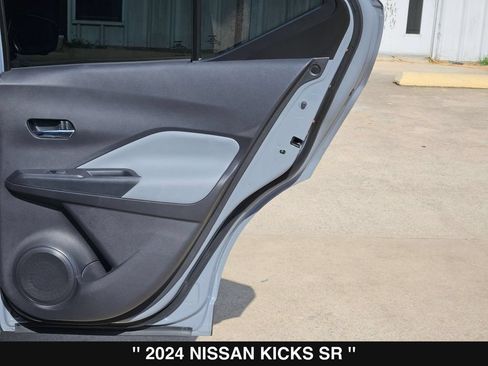 Used 2024 Nissan Kicks SR w/ SR Premium Package FWD image 29