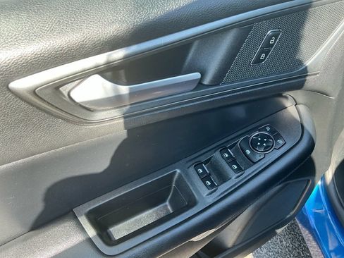 Used 2024 Ford Edge SE AWD/4WD image 16