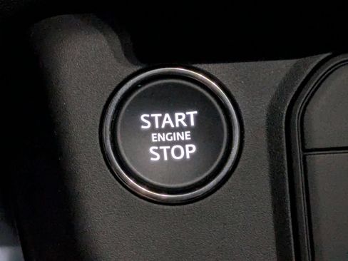 New 2026 Land Rover Defender 130 X-Dynamic SE AWD/4WD image 23