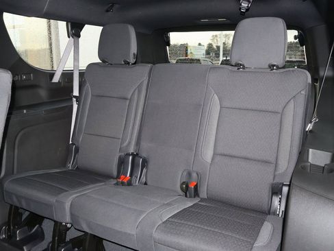 New 2026 Chevrolet Suburban LS image 31