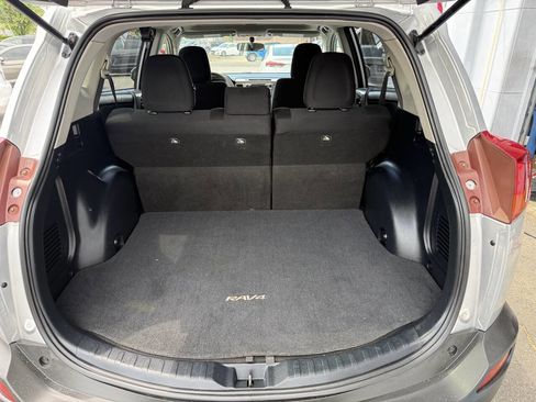 Used 2014 Toyota RAV4 XLE AWD/4WD image 16