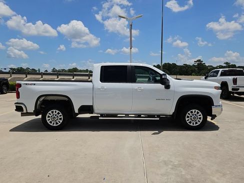 Used 2025 Chevrolet Silverado 2500 LT w/ Safety Package AWD/4WD image 4