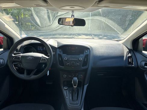 Used 2017 Ford Focus SE FWD image 16
