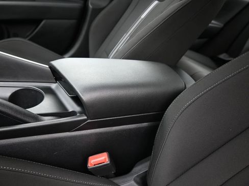 Certified 2025 Hyundai Elantra Sport image 13