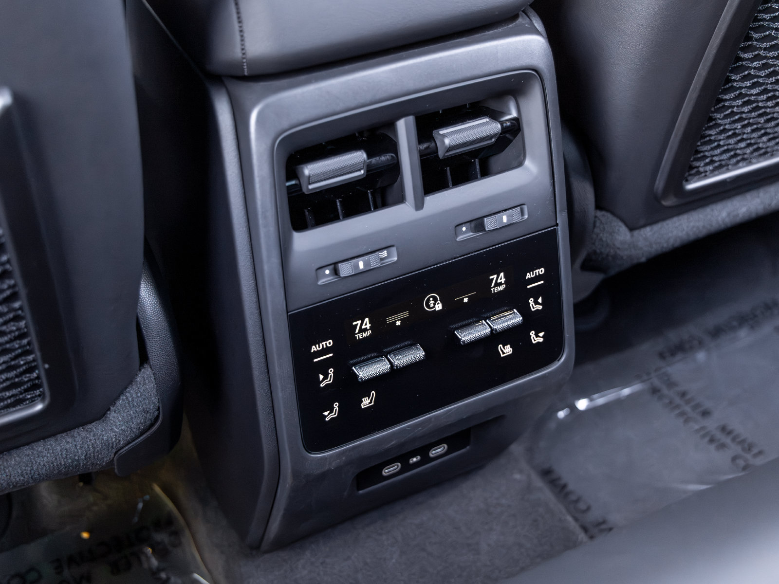 Certified 2025 Porsche Macan Electric RWD image 49