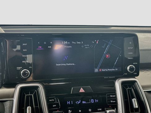 Used 2023 Kia Sorento EX w/ Panoramic Sunroof Package FWD image 21