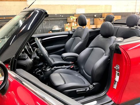Used 2024 MINI Cooper S FWD image 26