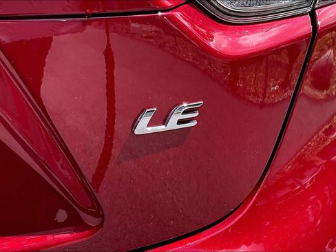 Used 2025 Toyota Corolla LE FWD image 10