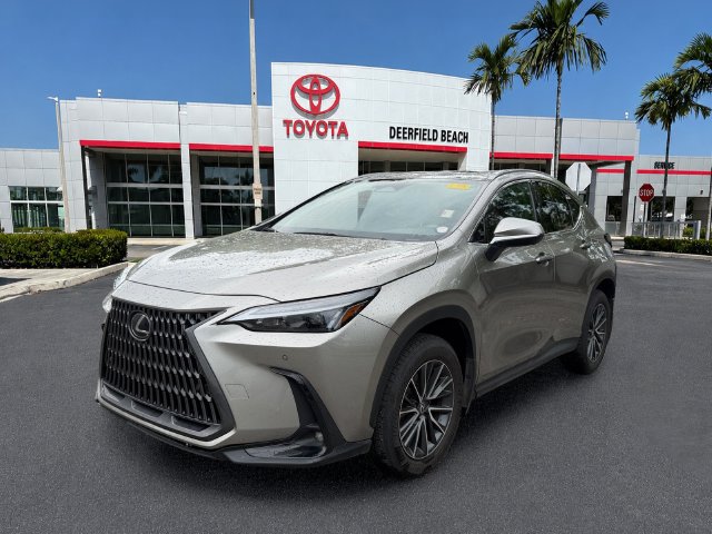 Used 2025 Lexus NX 250 FWD w/ Accessory Package (Z2) image 3
