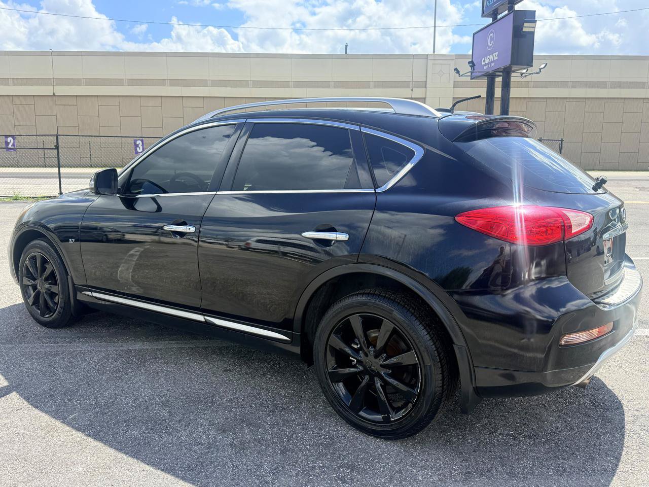 Used 2017 INFINITI QX50 AWD w/ Premium Plus Package image 6