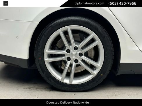 Used 2015 Tesla Model S 85 image 37