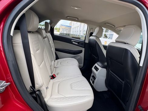 Used 2023 Ford Edge Titanium AWD/4WD image 31