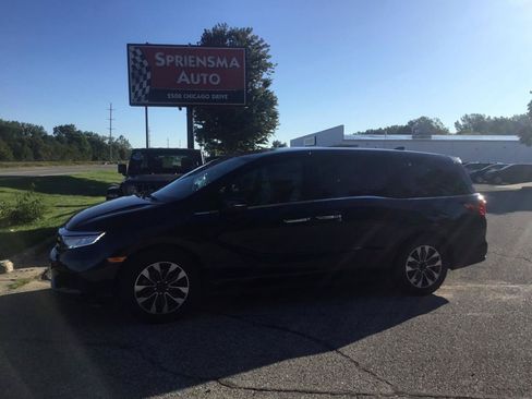 Used 2023 Honda Odyssey EX-L image 11