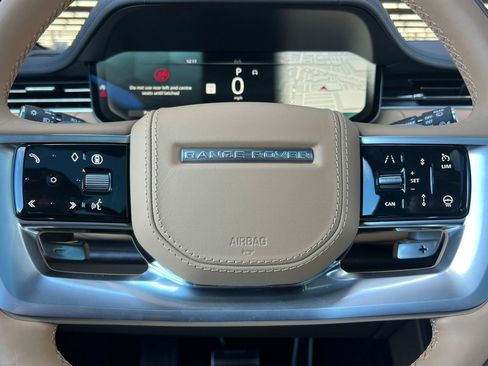 New 2026 Land Rover Range Rover Long Wheelbase SE image 17