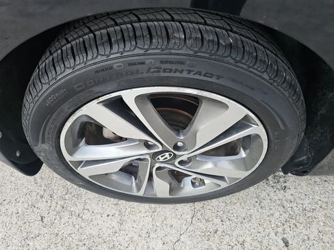 Used 2014 Hyundai Elantra Limited image 22