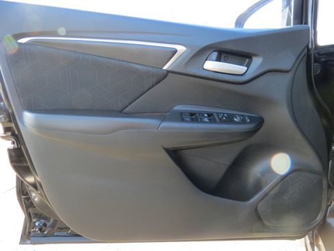 Used 2015 Honda Fit EX-L image 29