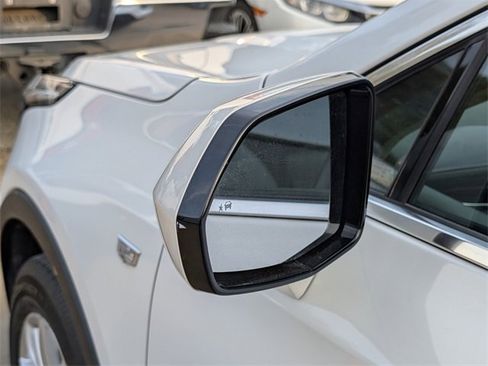 Used 2023 Cadillac XT4 Luxury image 7