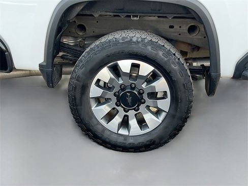 Used 2024 Chevrolet Silverado 2500 Custom w/ Snow Plow Prep/Camper Package image 33