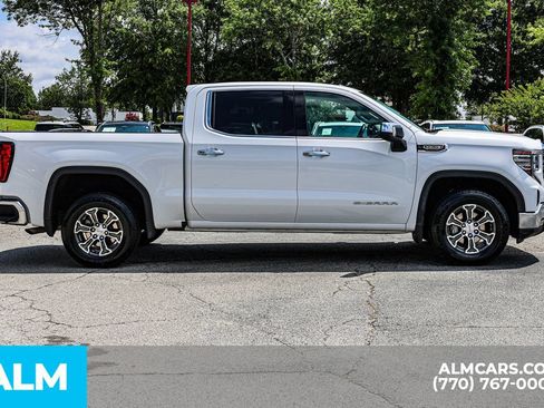 Used 2025 GMC Sierra 1500 SLT RWD image 10