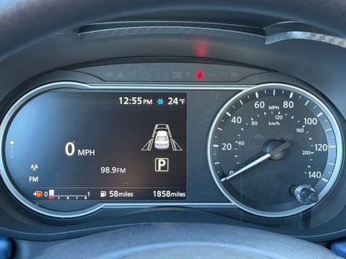 Certified 2025 Nissan Versa SV w/ Trunk Package image 25