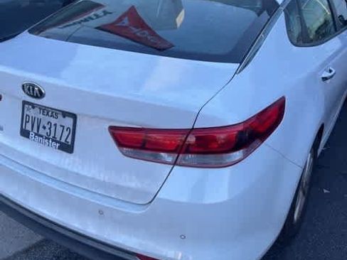 Used 2018 Kia Optima LX image 23