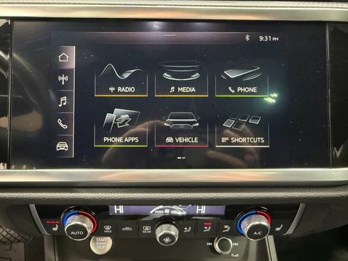 Used 2020 Audi Q3 2.0T Premium w/ Convenience Package image 17