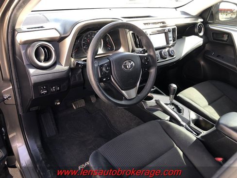 Used 2014 Toyota RAV4 LE FWD image 10