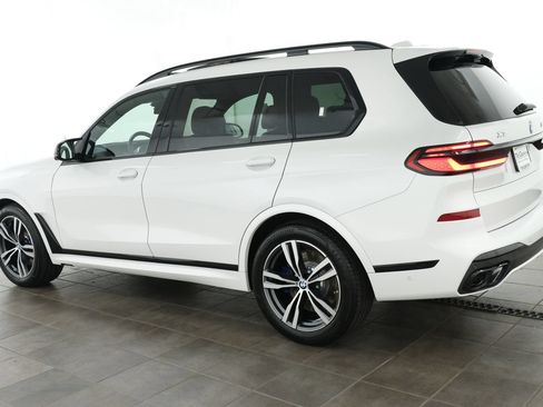 Used 2026 BMW X7 M60i AWD/4WD image 3