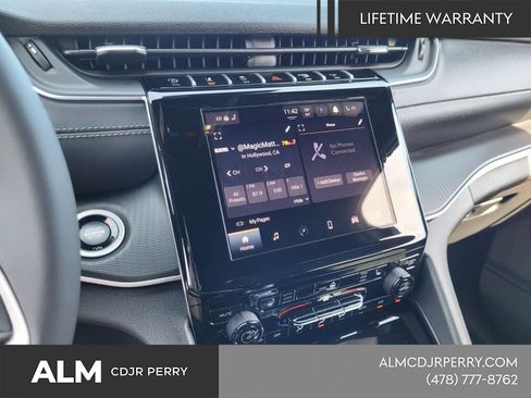 New 2025 Jeep Grand Cherokee L Altitude AWD/4WD image 22
