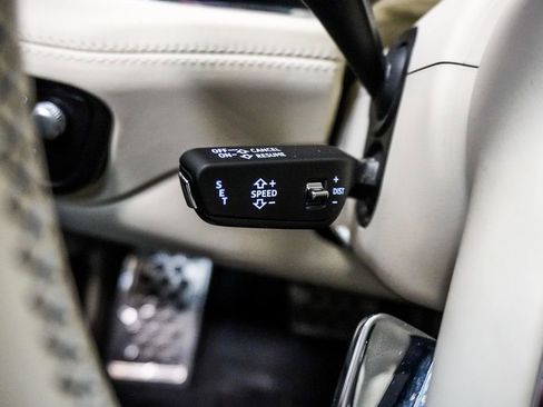 Used 2020 Bentley Bentayga Speed image 22