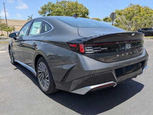 New 2025 Hyundai Sonata SEL image 6
