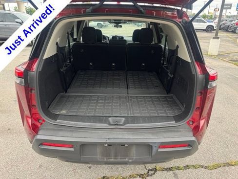 Used 2024 Nissan Pathfinder SV AWD/4WD image 5