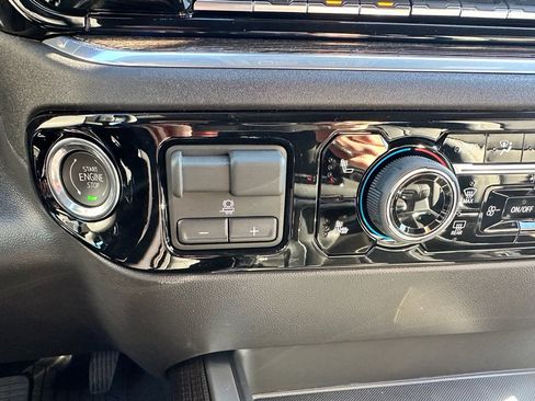 New 2026 Chevrolet Silverado 1500 LT Trail Boss w/ LT Trail Boss Premium Package AWD/4WD image 17