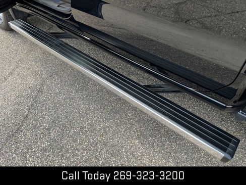 Certified 2025 GMC Sierra 1500 Denali w/ Denali Reserve Package image 9