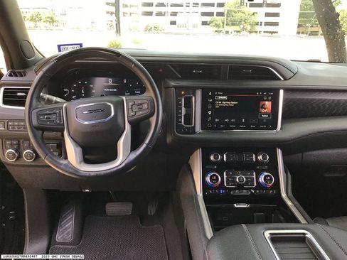Used 2023 GMC Yukon Denali w/ Denali Reserve Package AWD/4WD image 12