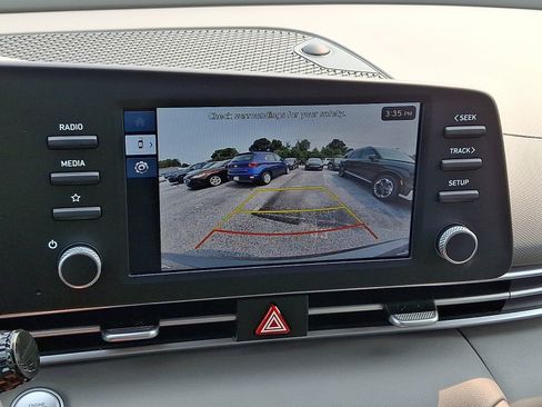 Certified 2025 Hyundai Elantra Sport FWD image 23