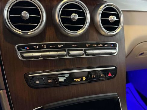 Certified 2022 Mercedes-Benz GLC 300 4MATIC image 28