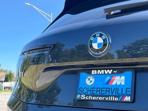 Used 2024 BMW iX xDrive50 w/ Sport Package AWD/4WD image 14