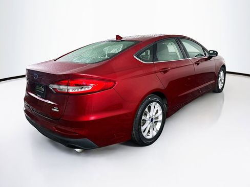 Used 2019 Ford Fusion SE image 9