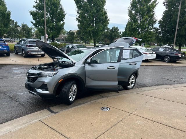 Used 2023 Buick Encore GX Preferred w/ Cold Weather Comfort Package AWD/4WD image 11
