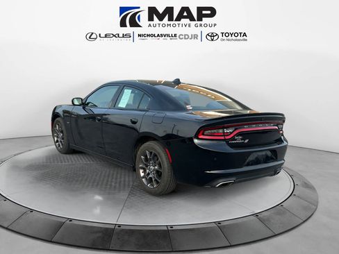 Used 2018 Dodge Charger GT image 3