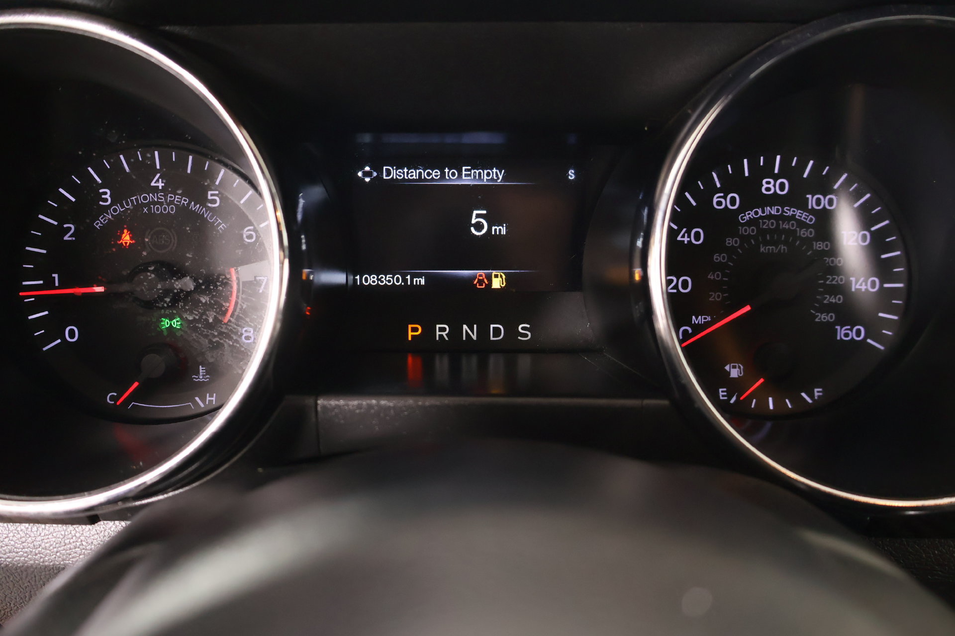 Used 2016 Ford Mustang Coupe RWD image 4