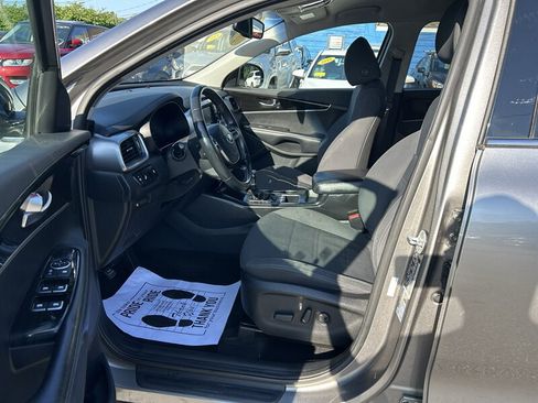 Used 2019 Kia Sorento AWD w/ Option Group 020 image 10
