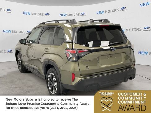 New 2025 Subaru Forester Premium image 2